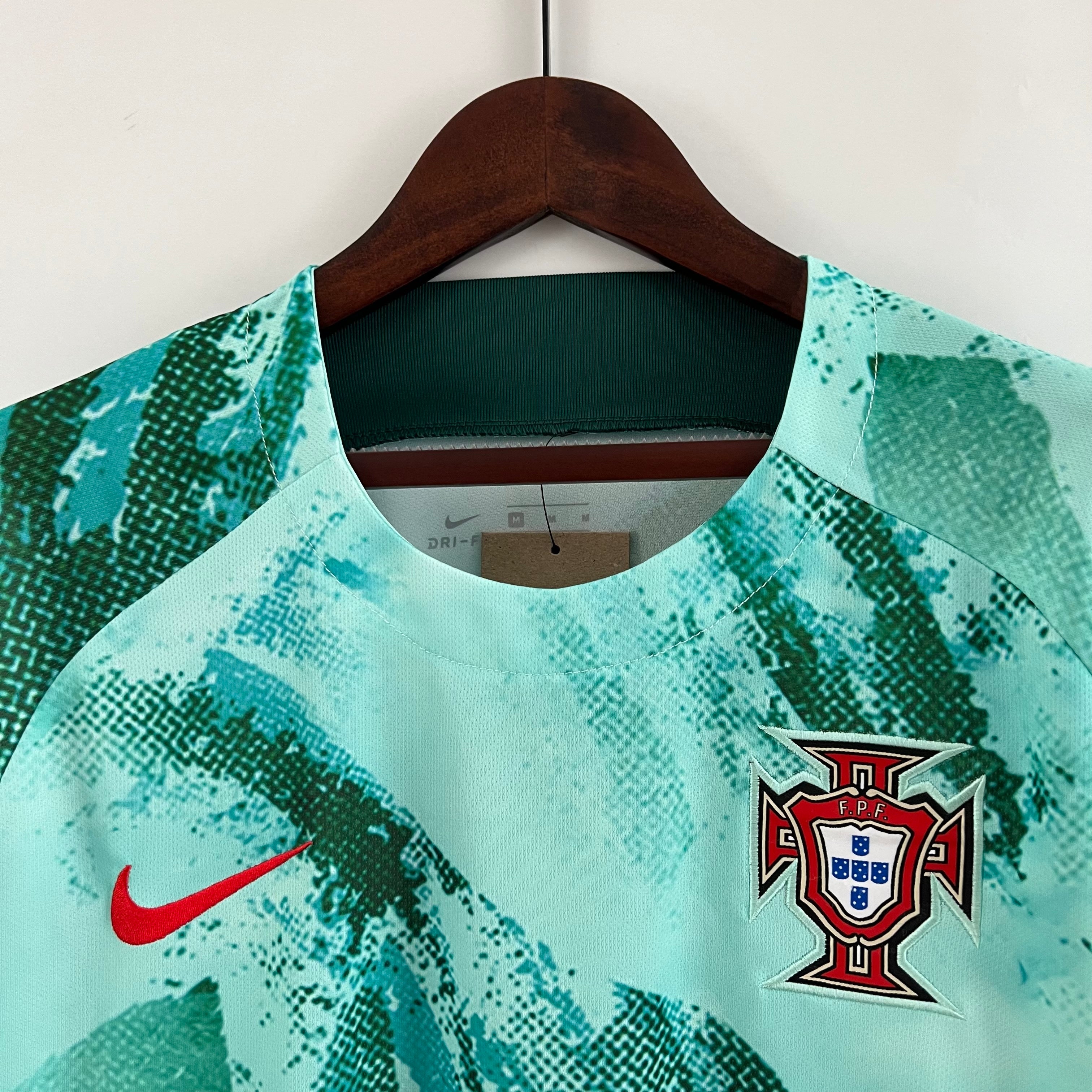 Camisola de Futebol Portugal – Edição Treino Verde Água