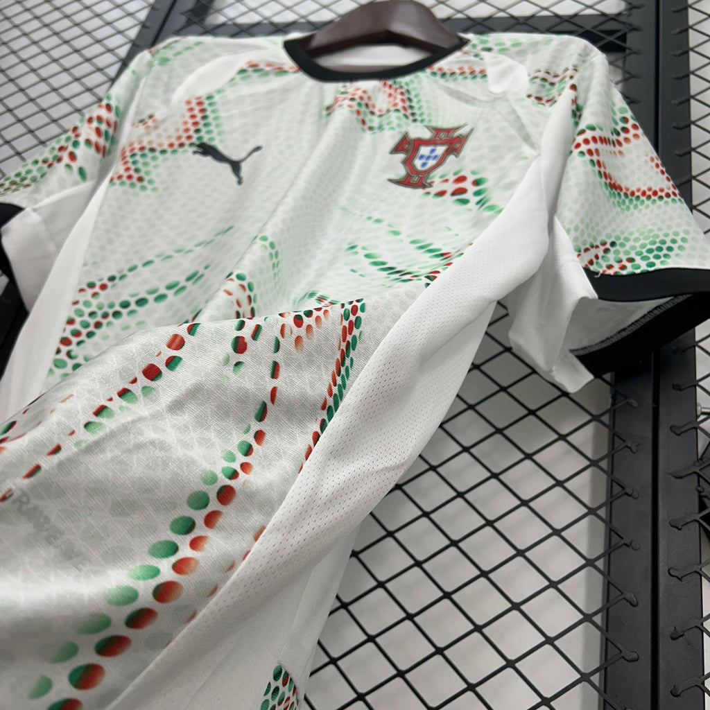 Camisola de Futebol Portugal – Edição Away Puma