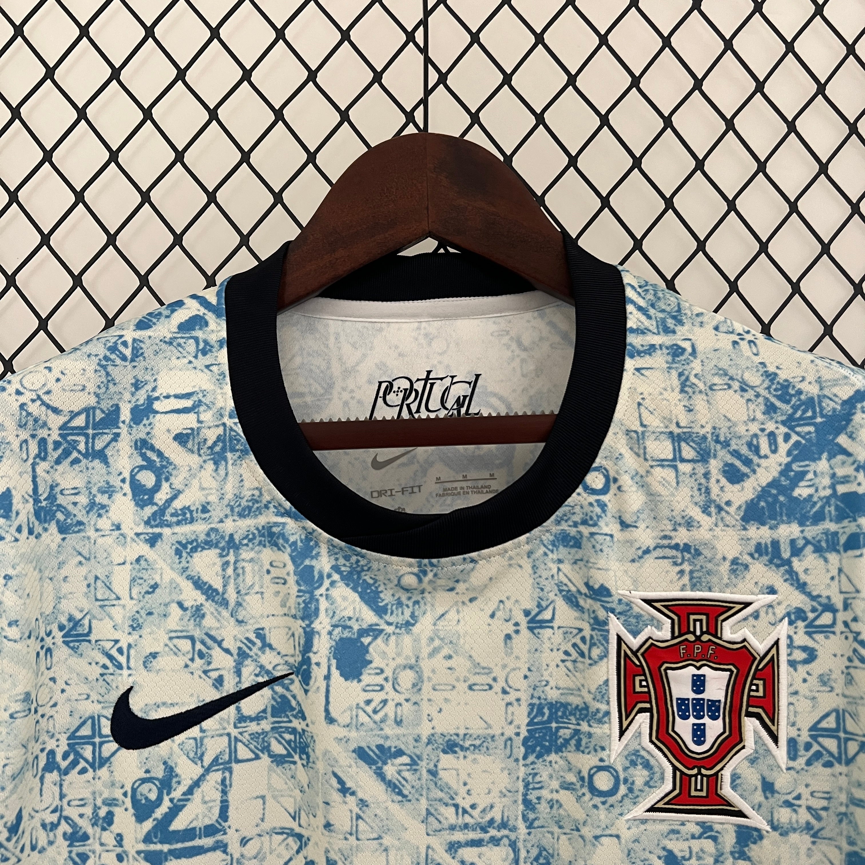 Camisola de Futebol Portugal Away Nike 2024/25 – Edição Azulejos