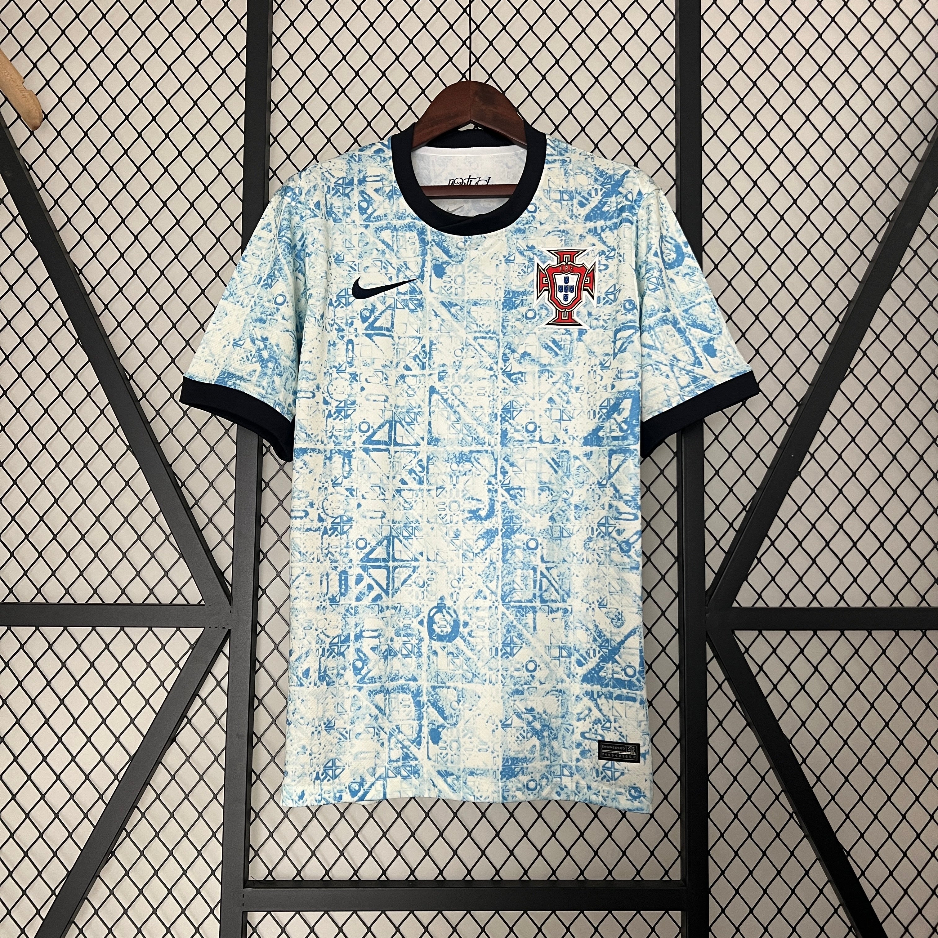 Camisola de Futebol Portugal Away Nike 2024/25 – Edição Azulejos
